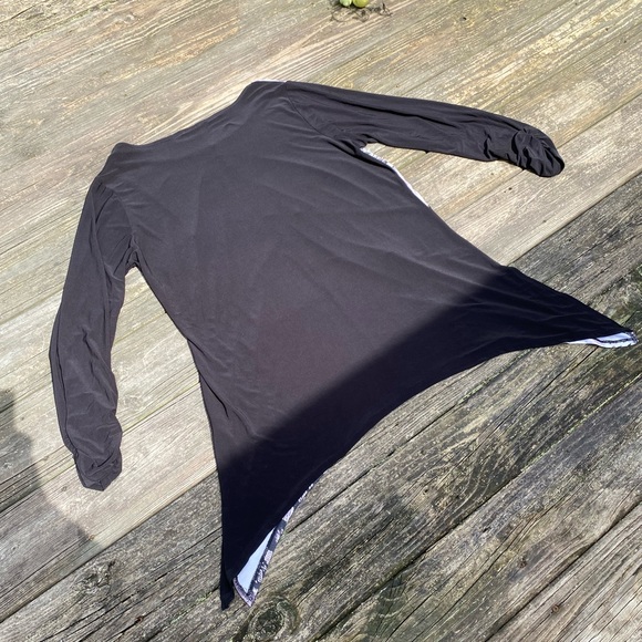 Kim Roger’s snake print black shark bite blouse size 1X ruched sleeves - Picture 6 of 9